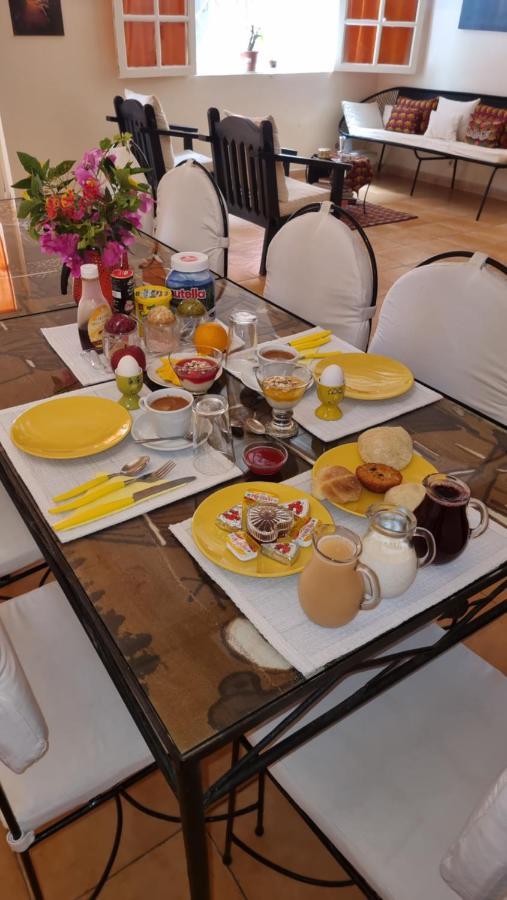Chez Coumbis Bed & Breakfast Goree Exterior photo